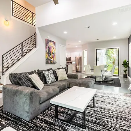 Downtown Mini Mansion - Walk To Rainey Vila